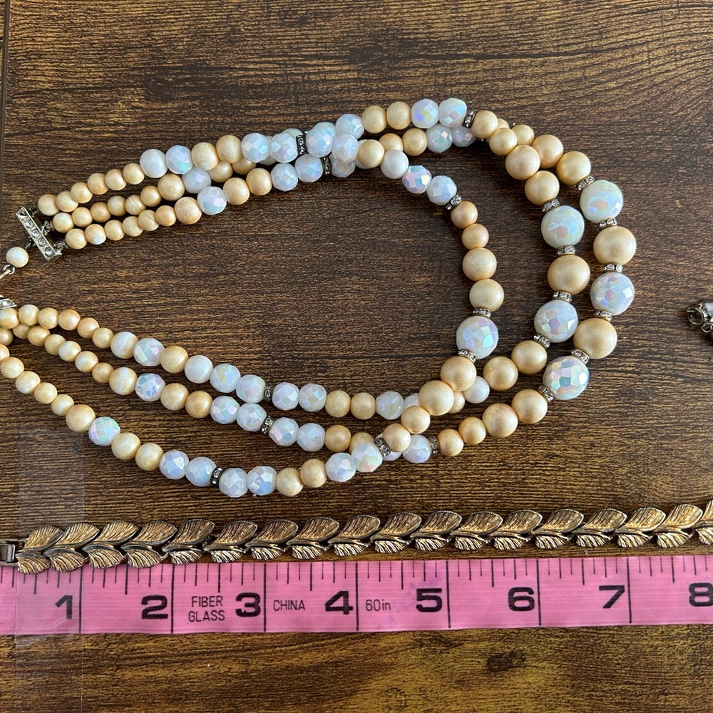 Elegant Gold and White Beaded Necklace